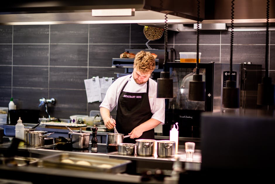 Vaga para Cozinheiro em Recife.